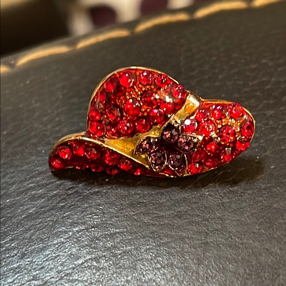 Elegant Red Hat -Society Brooch So pretty! - Picture 1 of 11